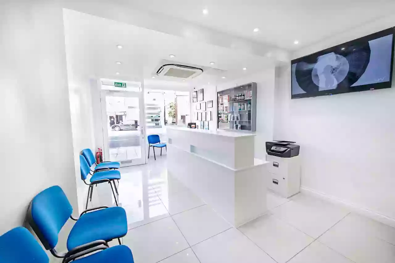 Dentist Roman in Londra | Surrey