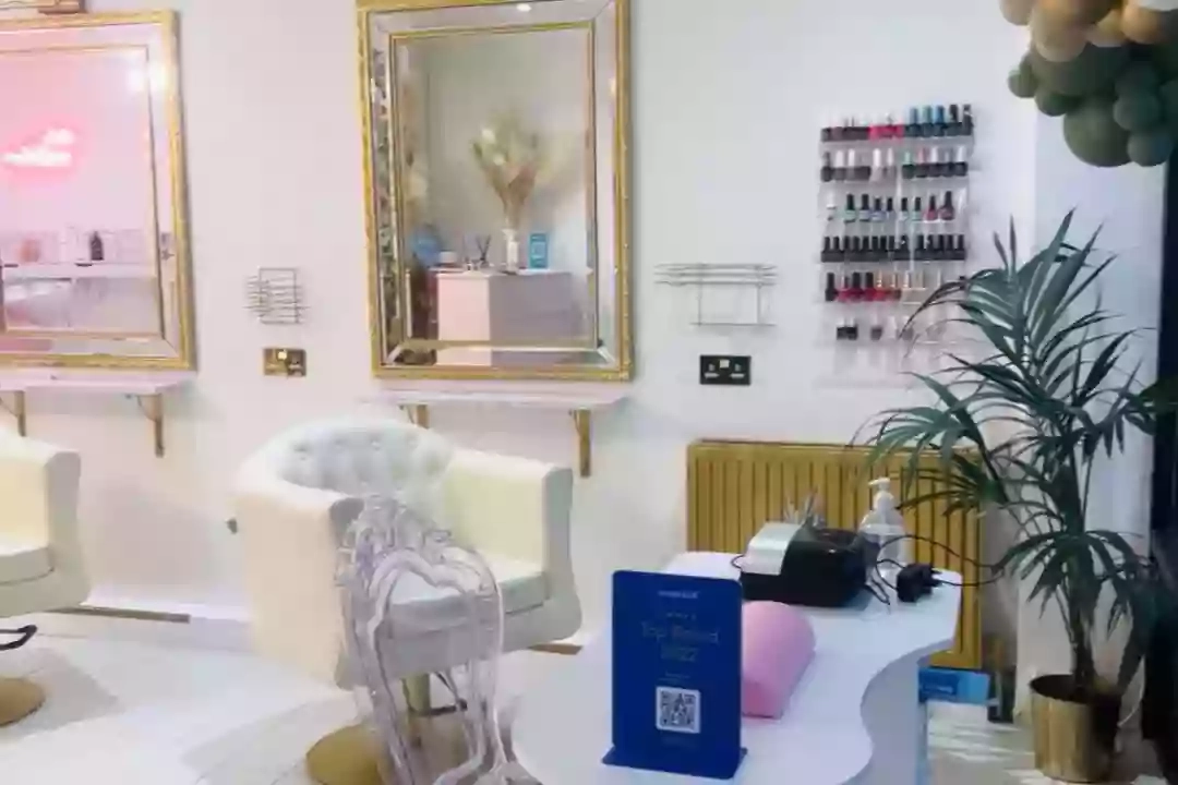 Essence Hair & Beauty Bar