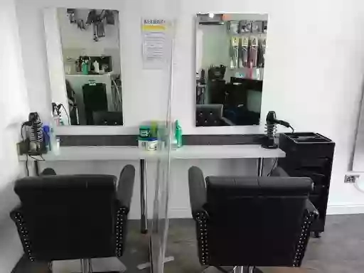 R & R Hair & Beauty Salon