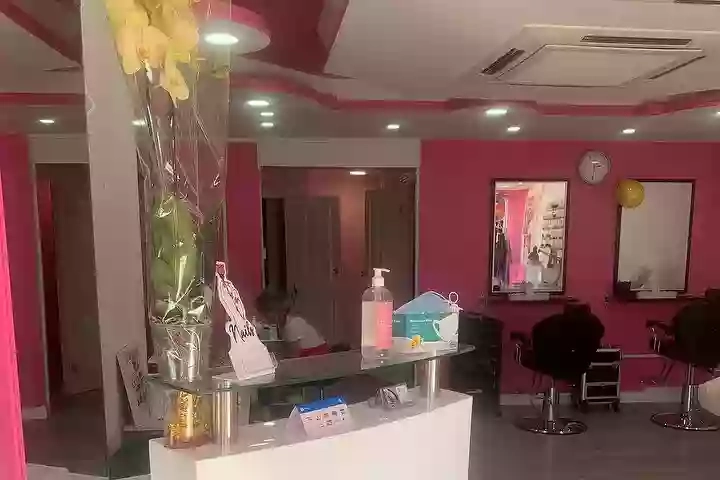 Gina Beauty Salon