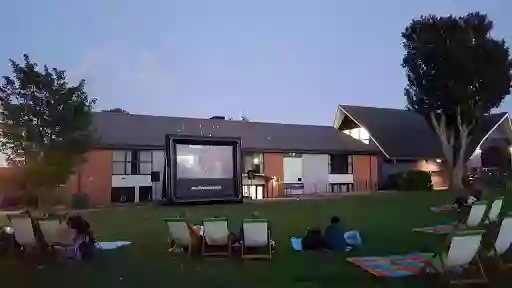 VJ Outdoor Cinema Hire
