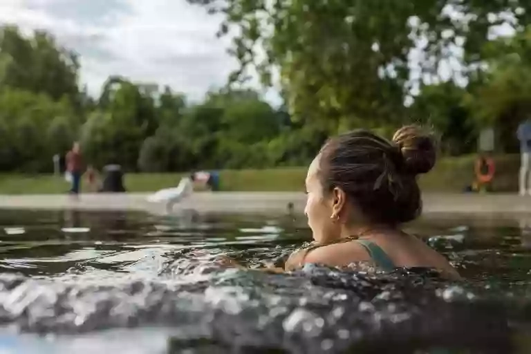 Serpentine Lido