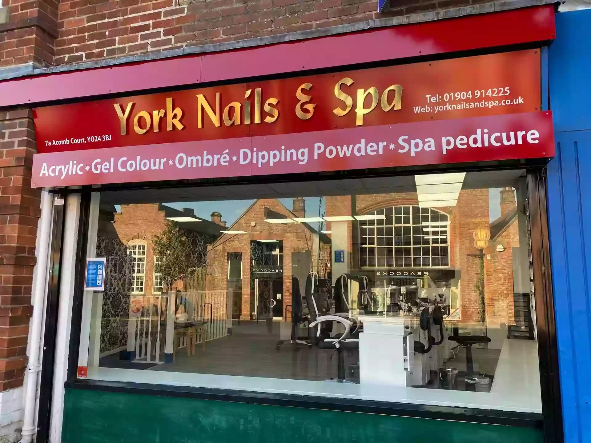 York Nails & Spa