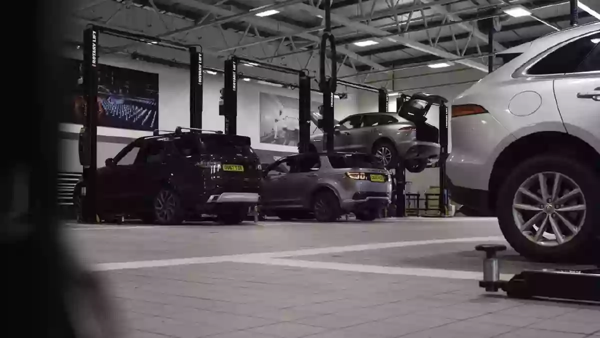 Stratstone Jaguar Service Centre Newport