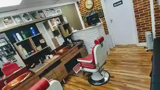 Tawergha barber