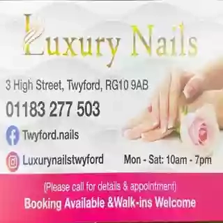 Luxury Nails in Twyford