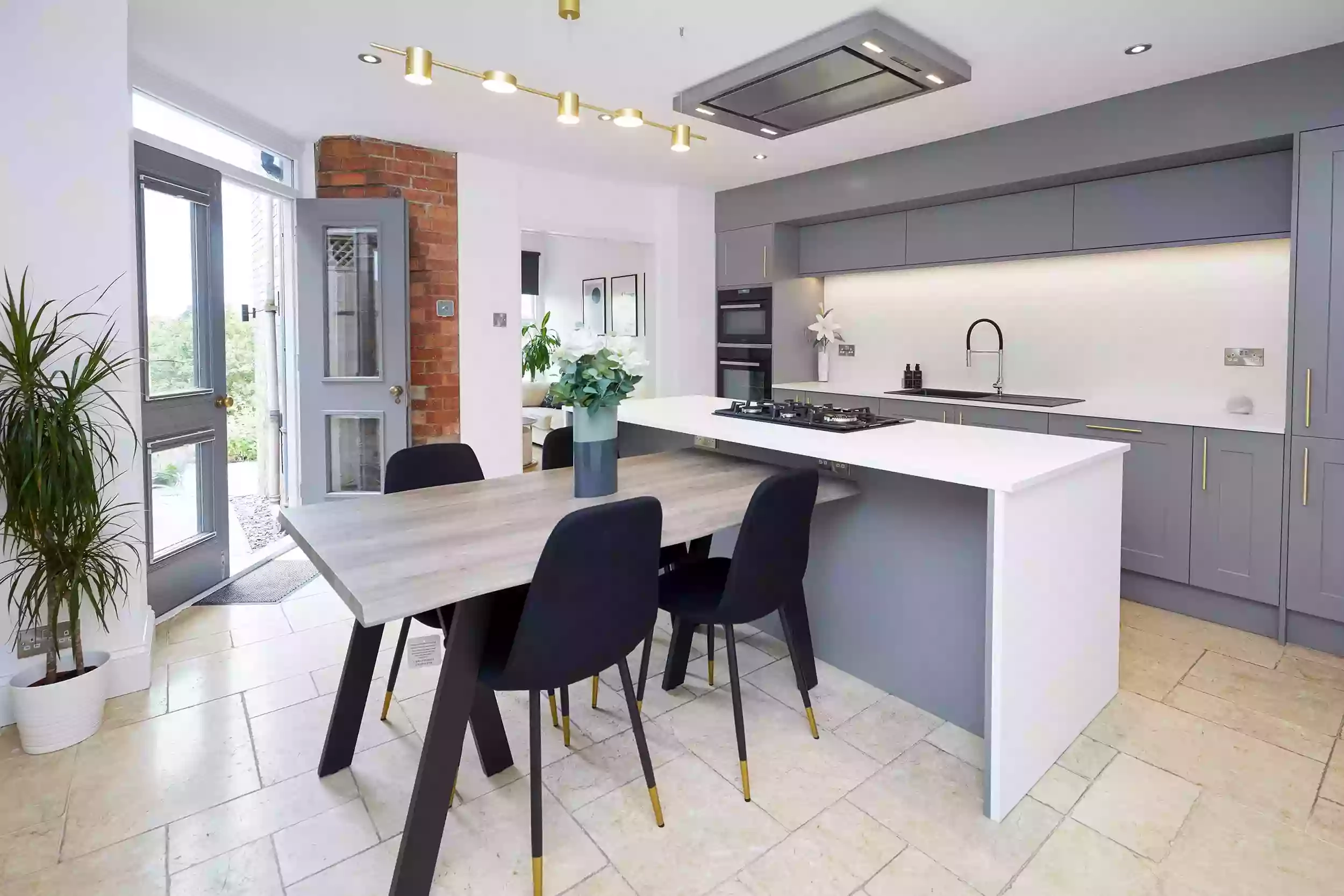 Your SA - Derby Town House Serviced Accommodation