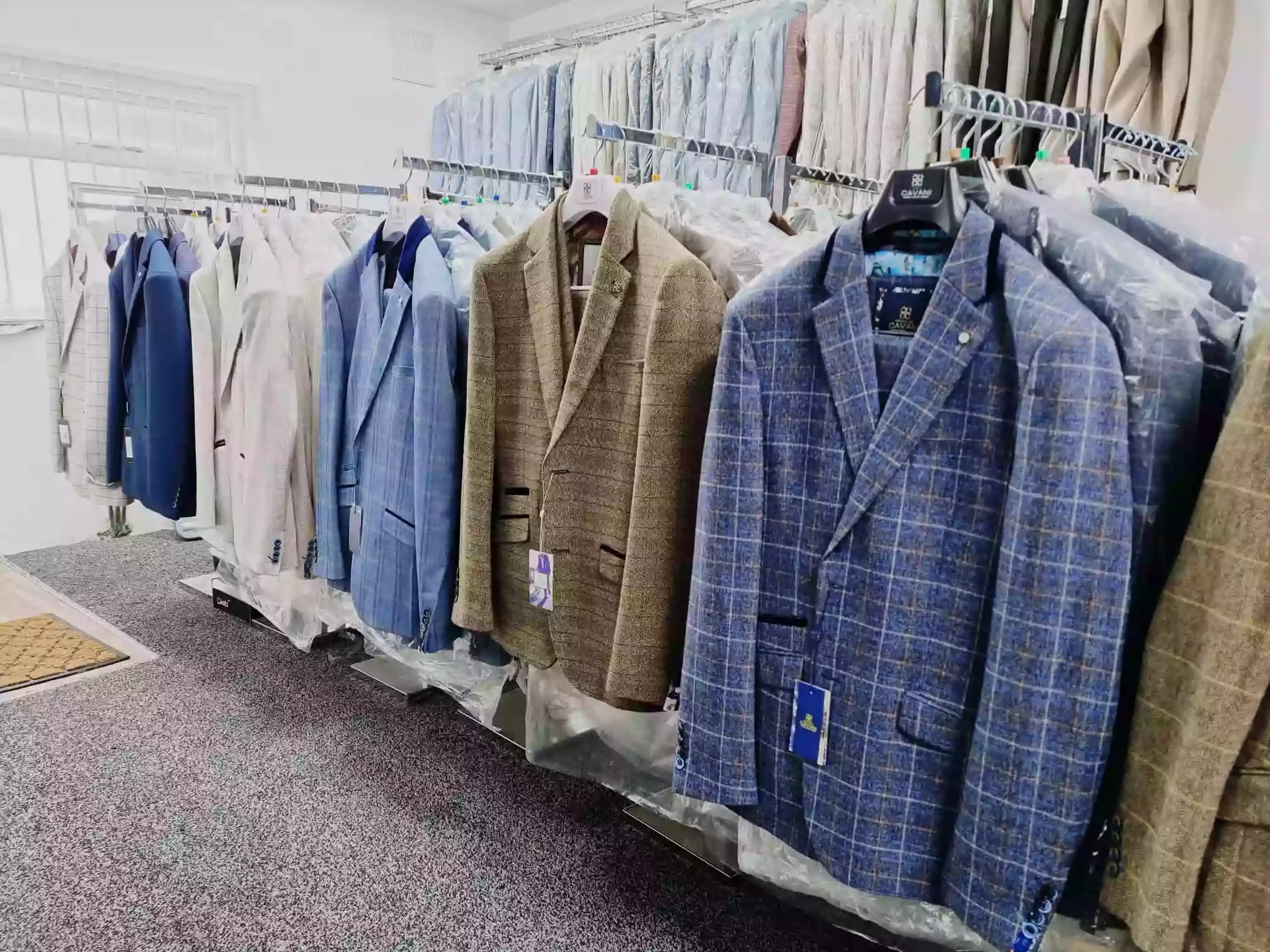 Suit Savvy - Mens Suits Hull