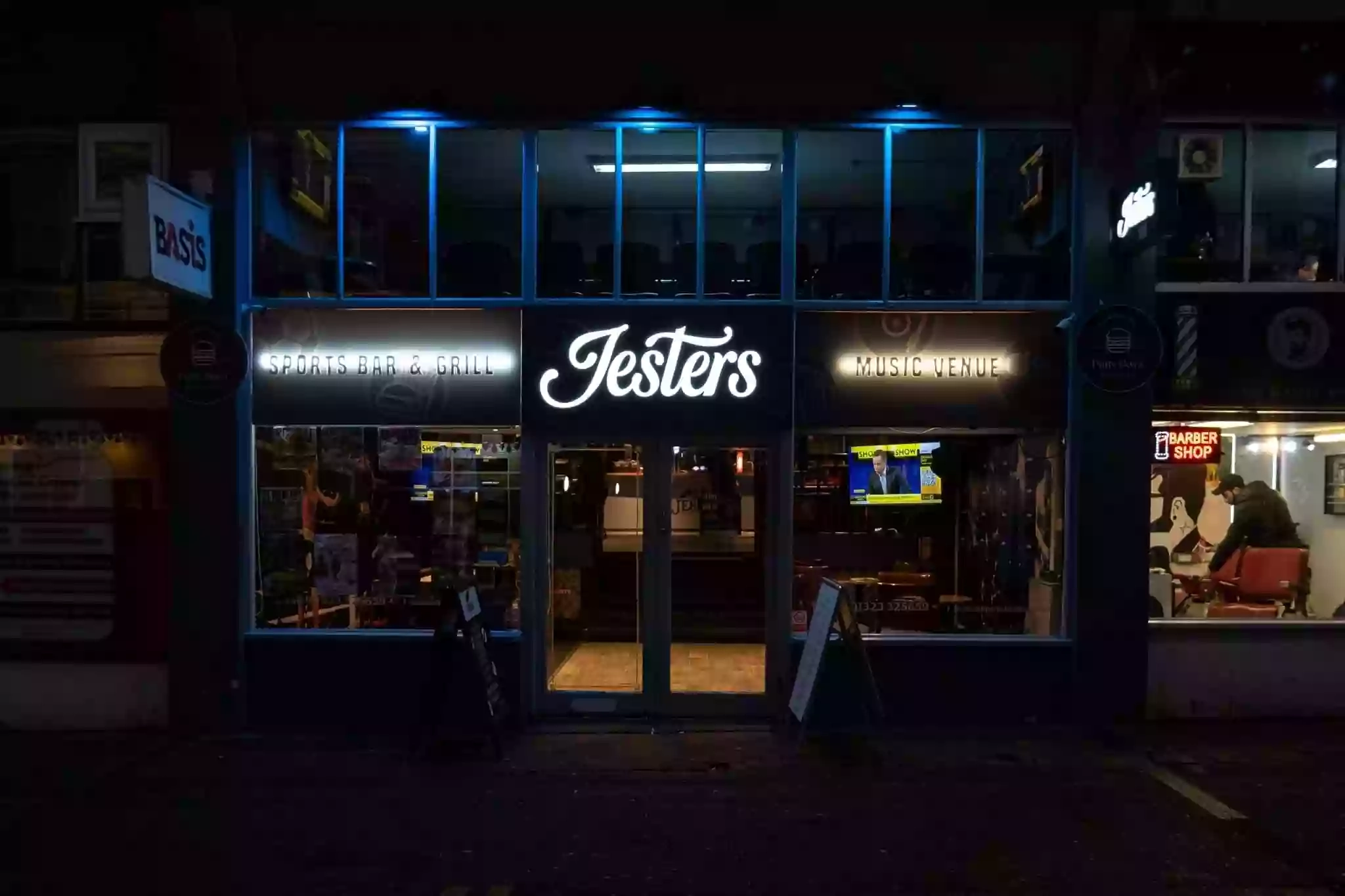 Jesters Sports & Music Bar & Grill