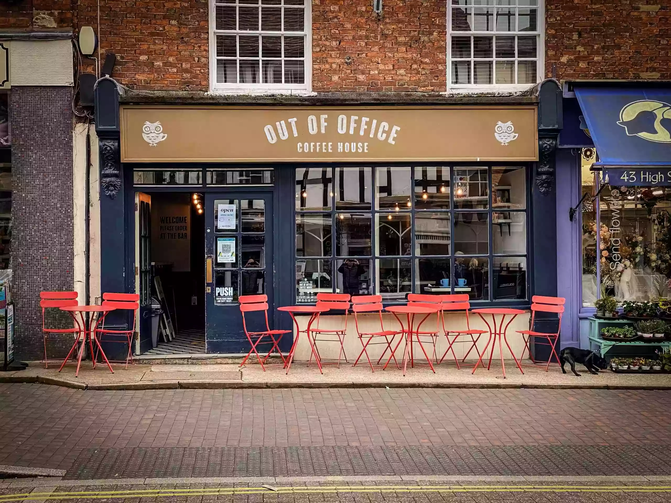 Out Of Office Coffee House - Newport Pagnell