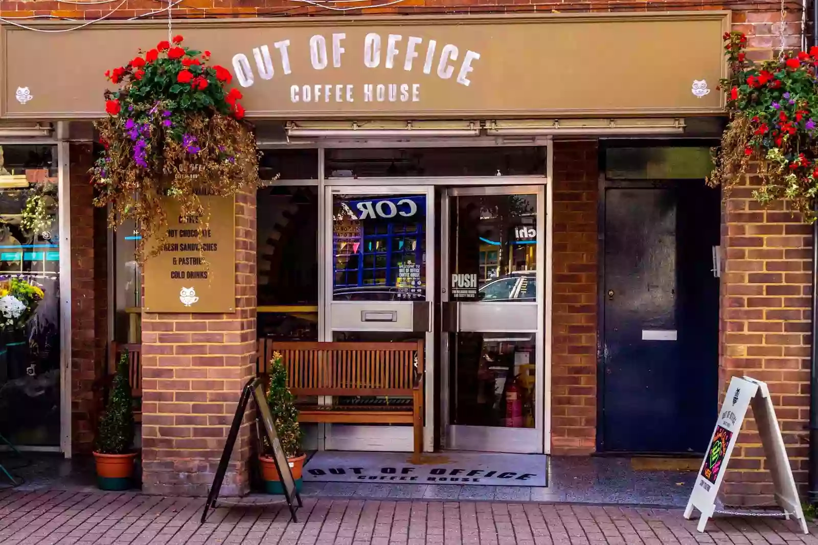 Out Of Office Coffee House - Stony Stratford