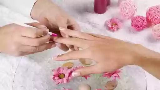 Nails by Summer