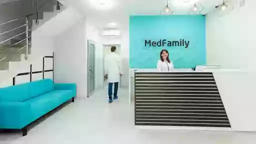 Медичний центр «МедФемілі»