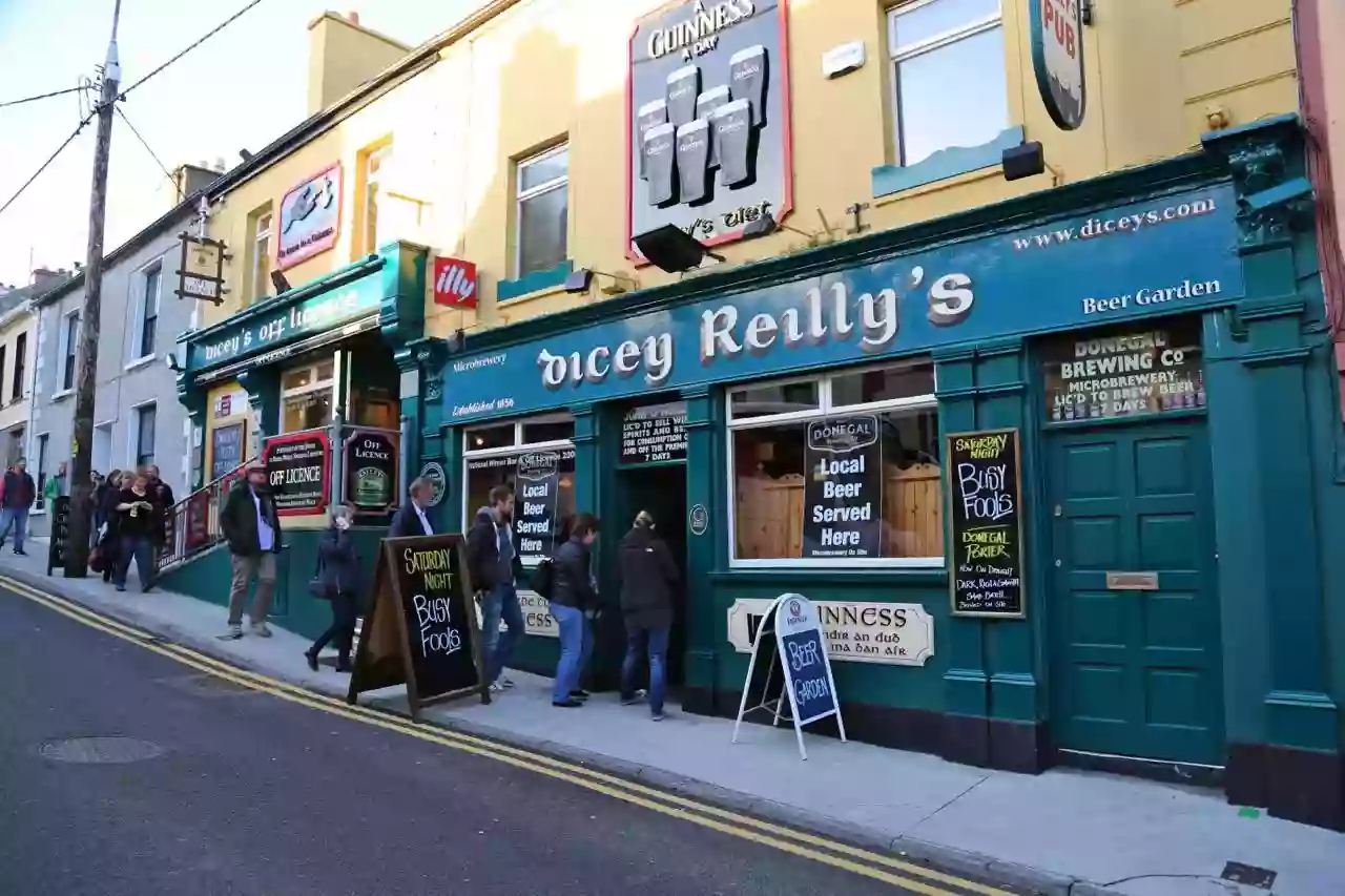 Dicey Reilly’s Pub, Off-Licence & Microbrewery