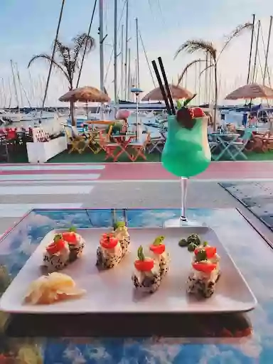 Koro Cocktail Fusion Sushi Bar