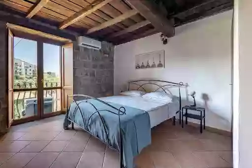 Locazione Turistica Vallecupa - LOFT a 200mt da Palazzo dei Papi, free WI-FI e NETFLIX