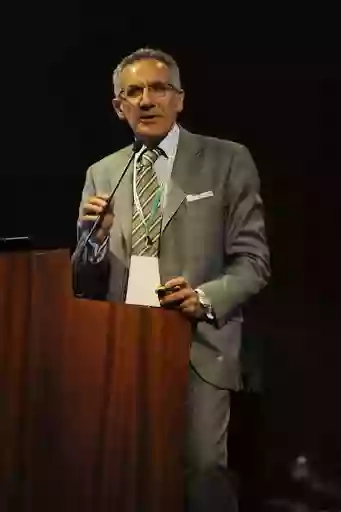 Prof. Mario De Gennaro Urologo e Chirurgo Pediatra