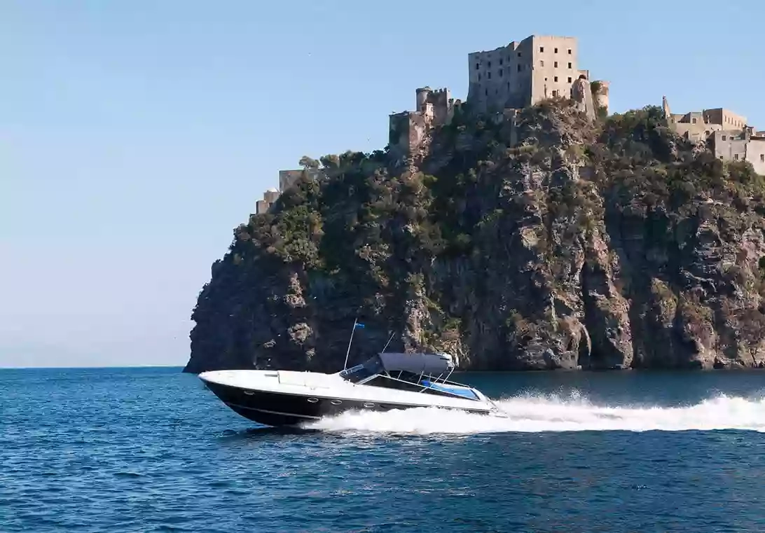 Napoli boat charter - Private boat transfers and excursions from Naples to Capri Ischia and Amalfi coast