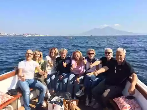TOUR IN BARCA e noleggio barche capri ischia procida napoli posillipo La Cianciola