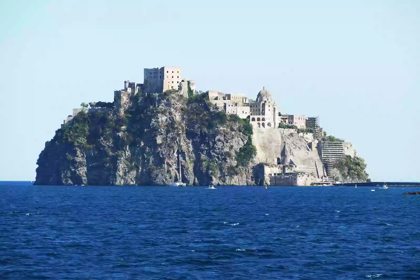 Iscla Travel - Taxi & Transfer to Ischia