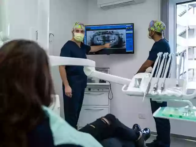 Studio Odontoiatrico Trapani Di Maio - Dentista a Sorrento