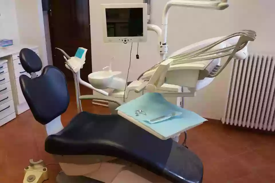 Dottor Marco Zucca Dentista Odontoiatra Villarbasse