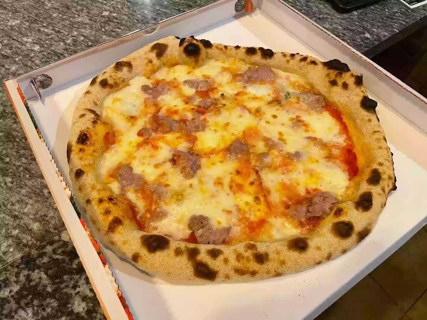 Pizzeria L'Antagonista