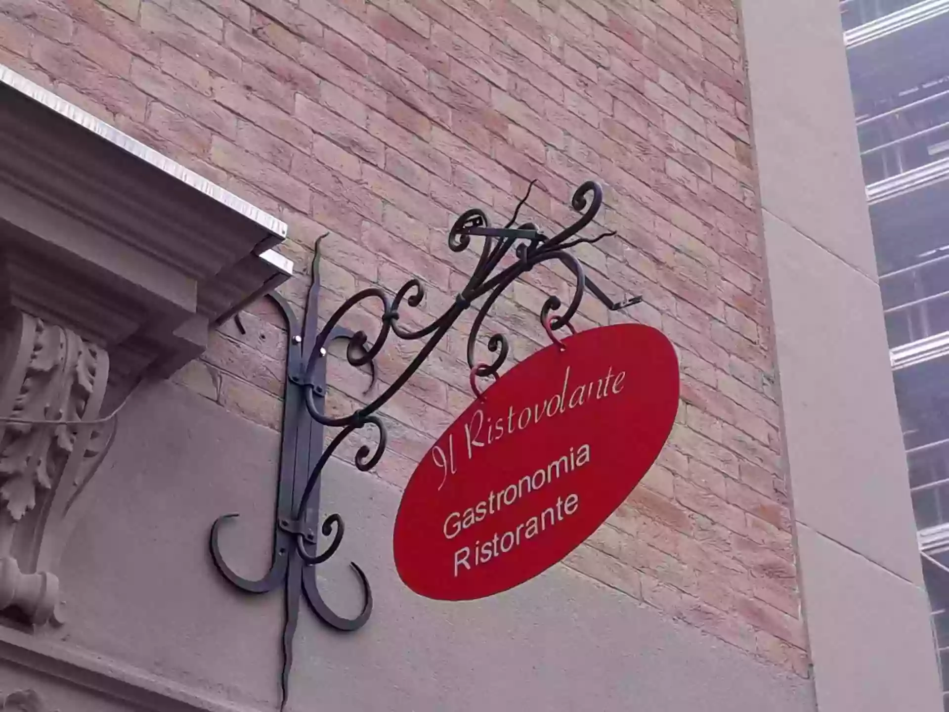 IL RISTOVOLANTE RISTORANTE