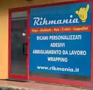 Ricami e stampe personalizzati su abbigliamento , adesivi automezzi