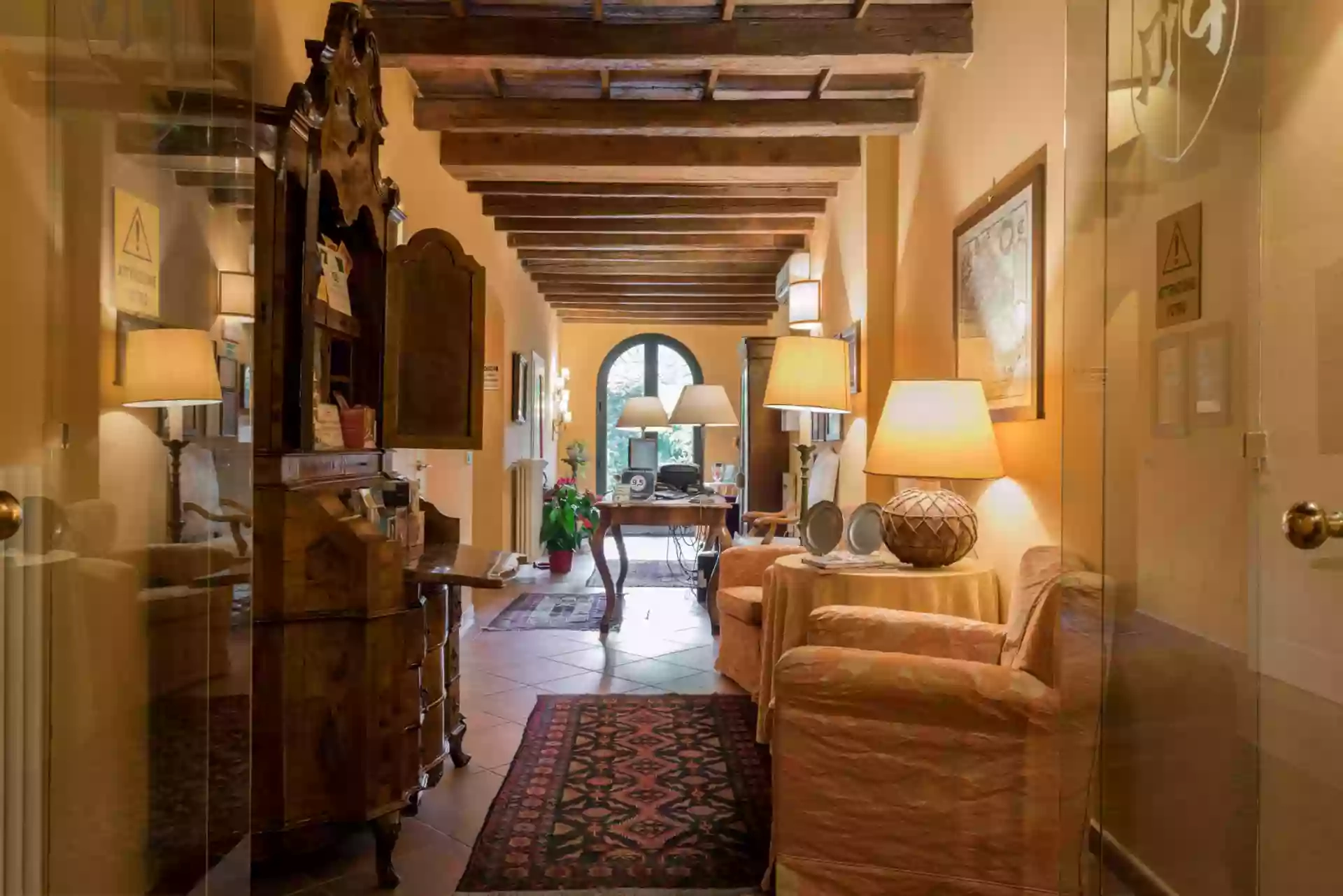 Piazza Nova Guest House - Bed and breakfast