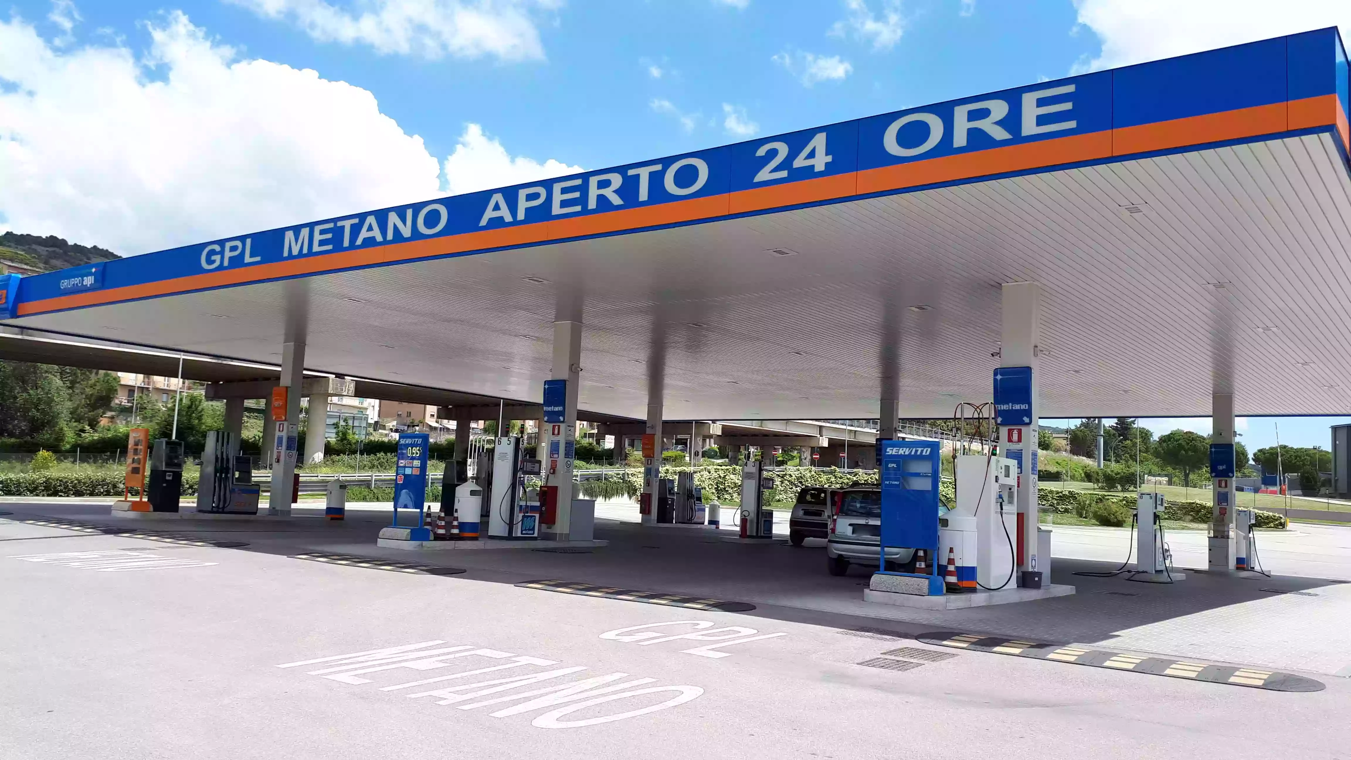 Stazione di Servizio IP (Gpl - Metano CNG - Metano Liquido LNG 24h - Ricarica Elettrica EnelX) - Balanzano (PG)