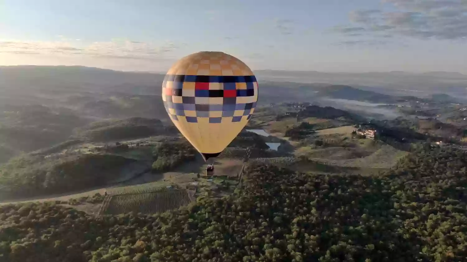 Balloon in Tuscany