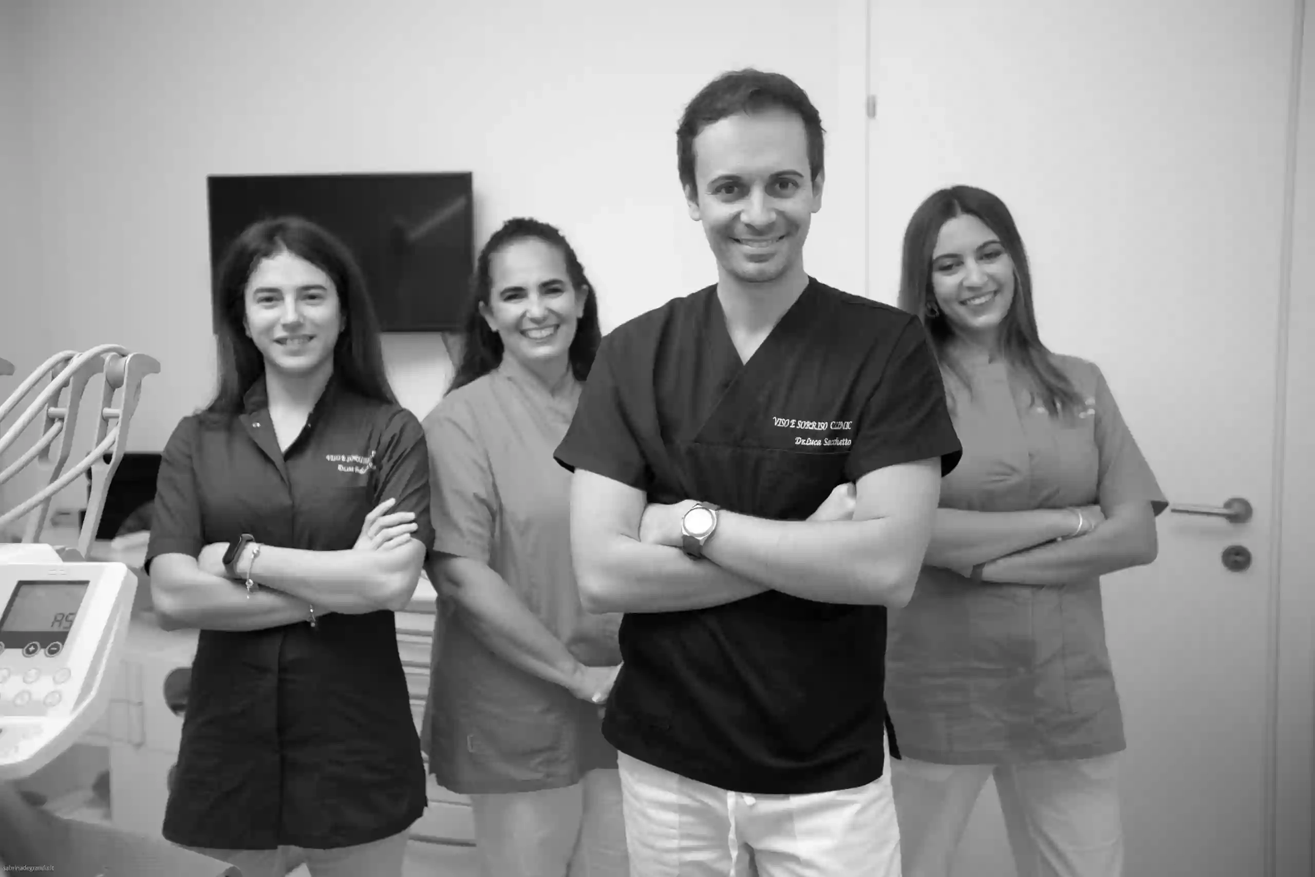 Studio Dentistico - Viso e Sorriso Clinic - Dr. Luca Sacchetto