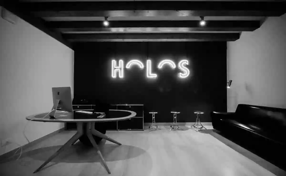 Holos Club