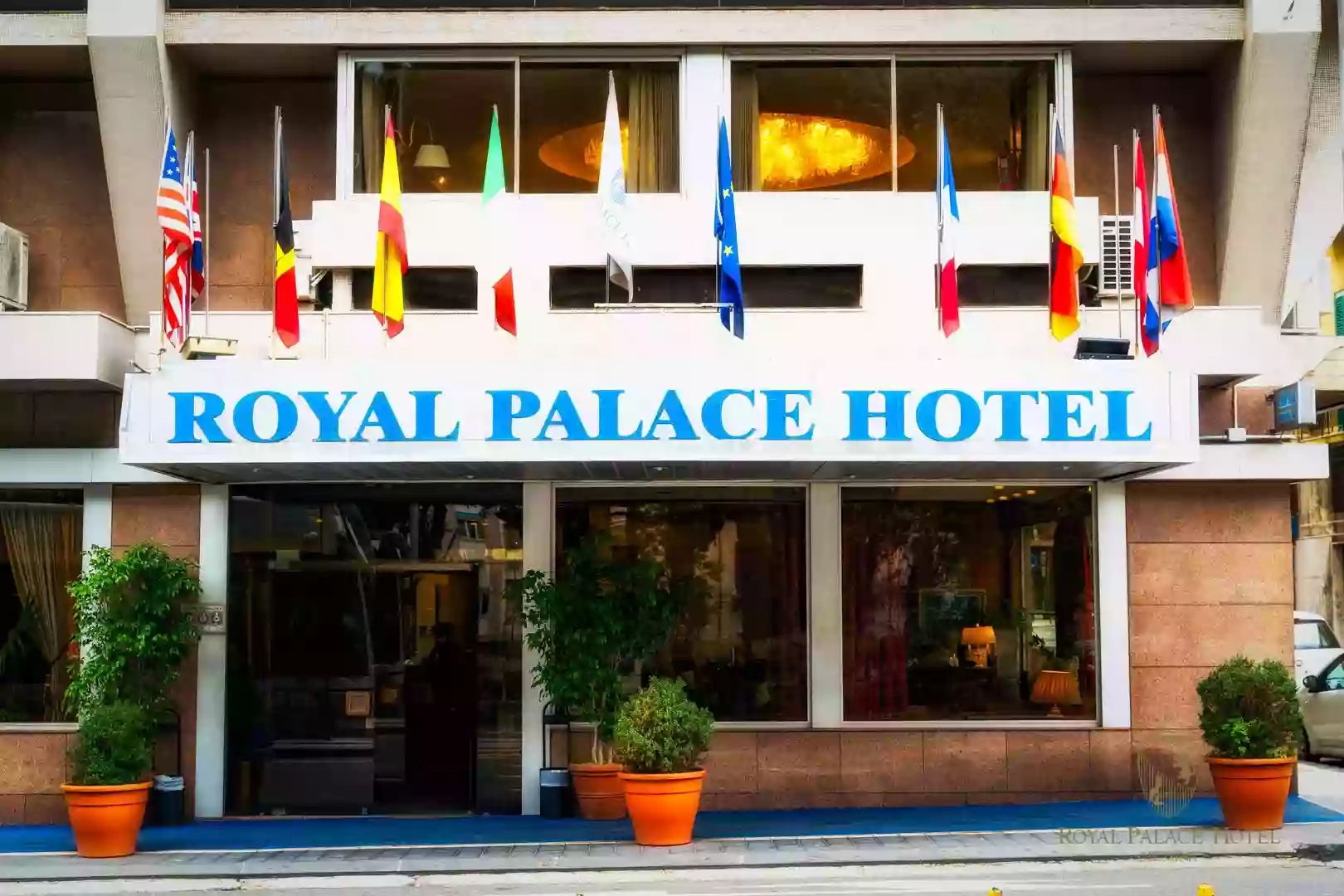 Royal Palace Hotel