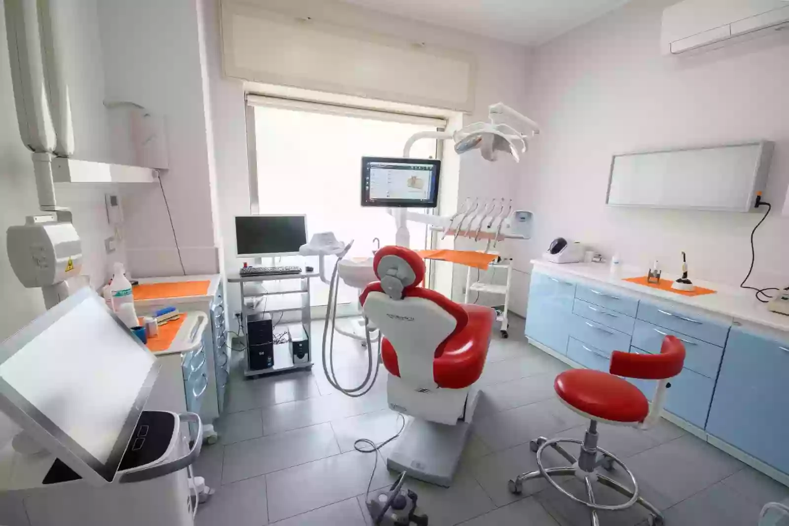 Studio Odontoiatrico Dott. Lorenzo Isgro'