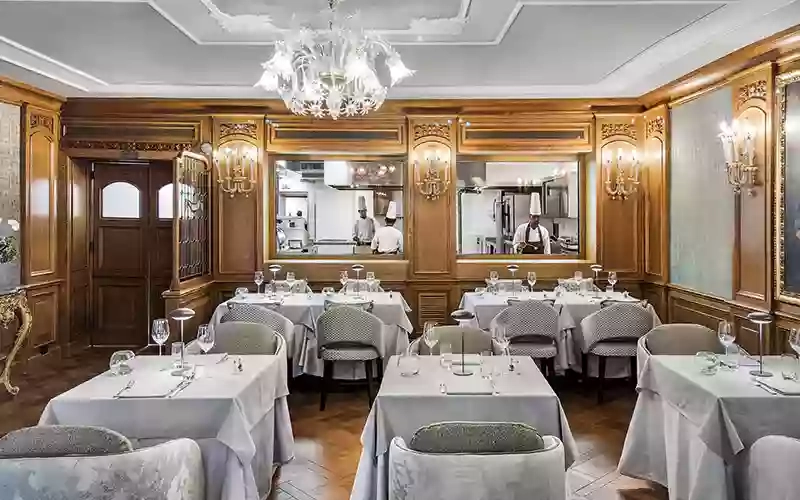 Canova Restaurant by Sadler