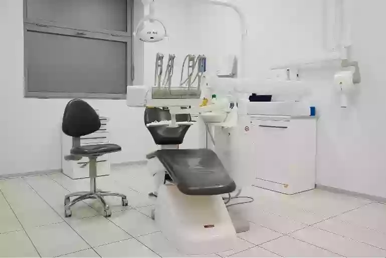 DENS | Studio Dentistico Como - Impianti Dentali Como
