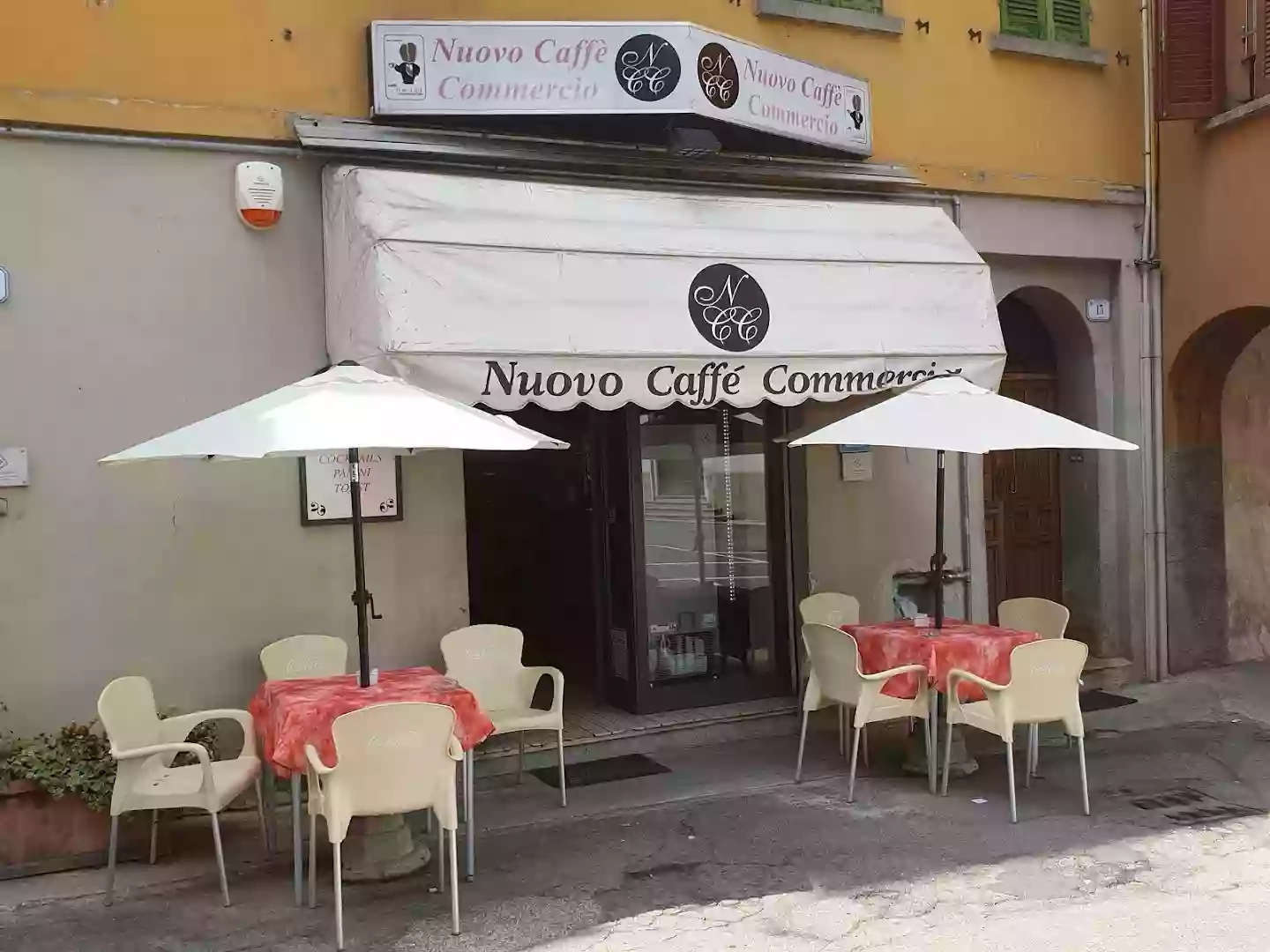 Bar Nuovo Caffe' Commercio