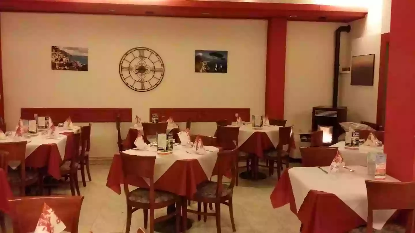 Pizzeria Piadineria "La Piccola Valico"