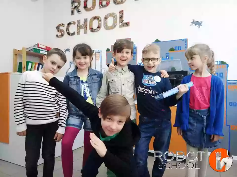 Robot School - дитяча школа робототехніки