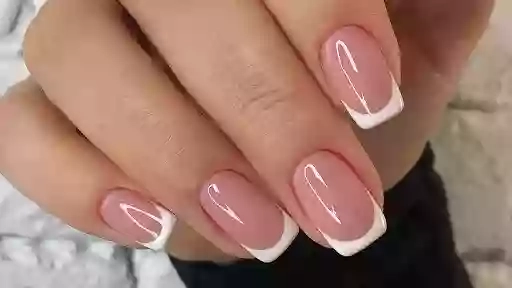 Corona nails