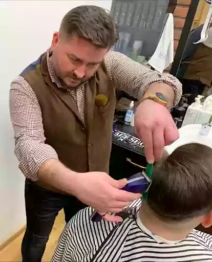 BRODŁEJ DARIUSZ LESZCZYŃSKI BARBER