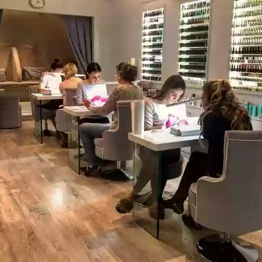 Manicure i Pedicure Mokotów - Warszawa | Paznokcie Salon MyDay Studio