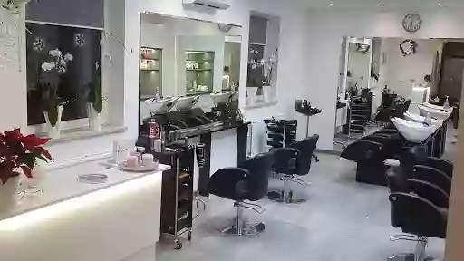 Salon fryzjersko - kosmetyczny solarium PACHEL