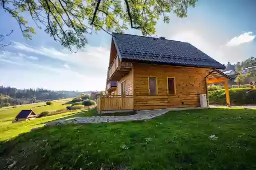 Domki Falsztyn Na Ogrodach nad Zalewem Czorsztyńskim w Pieninach