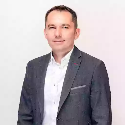 Szcześniak Daniel Doradca Finansowy. Specjalista do spraw finansów.