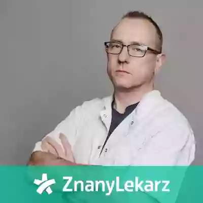 lek. Janusz Sznajder, Chirurg