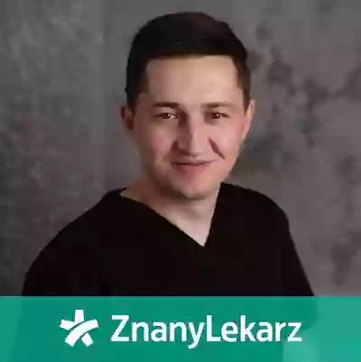 lek. dent. Łukasz Bańczyk, Chirurg szczękowo-twarzowy