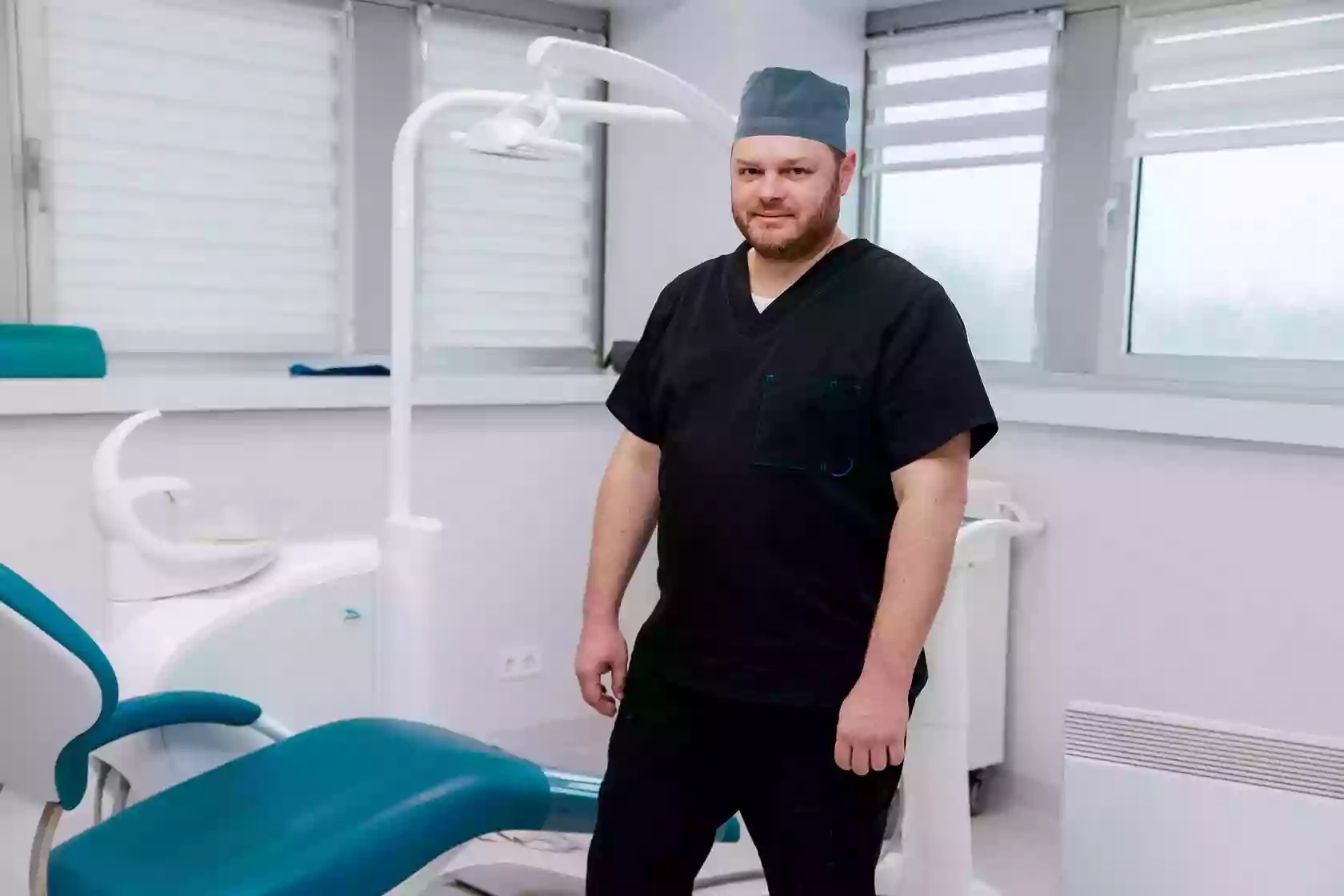 Sirius-Dent. Стоматологическая клиника в Одессе - дентальная имплантация, челюстно-лицевая хирургия, детский стоматолог, ортодонт.